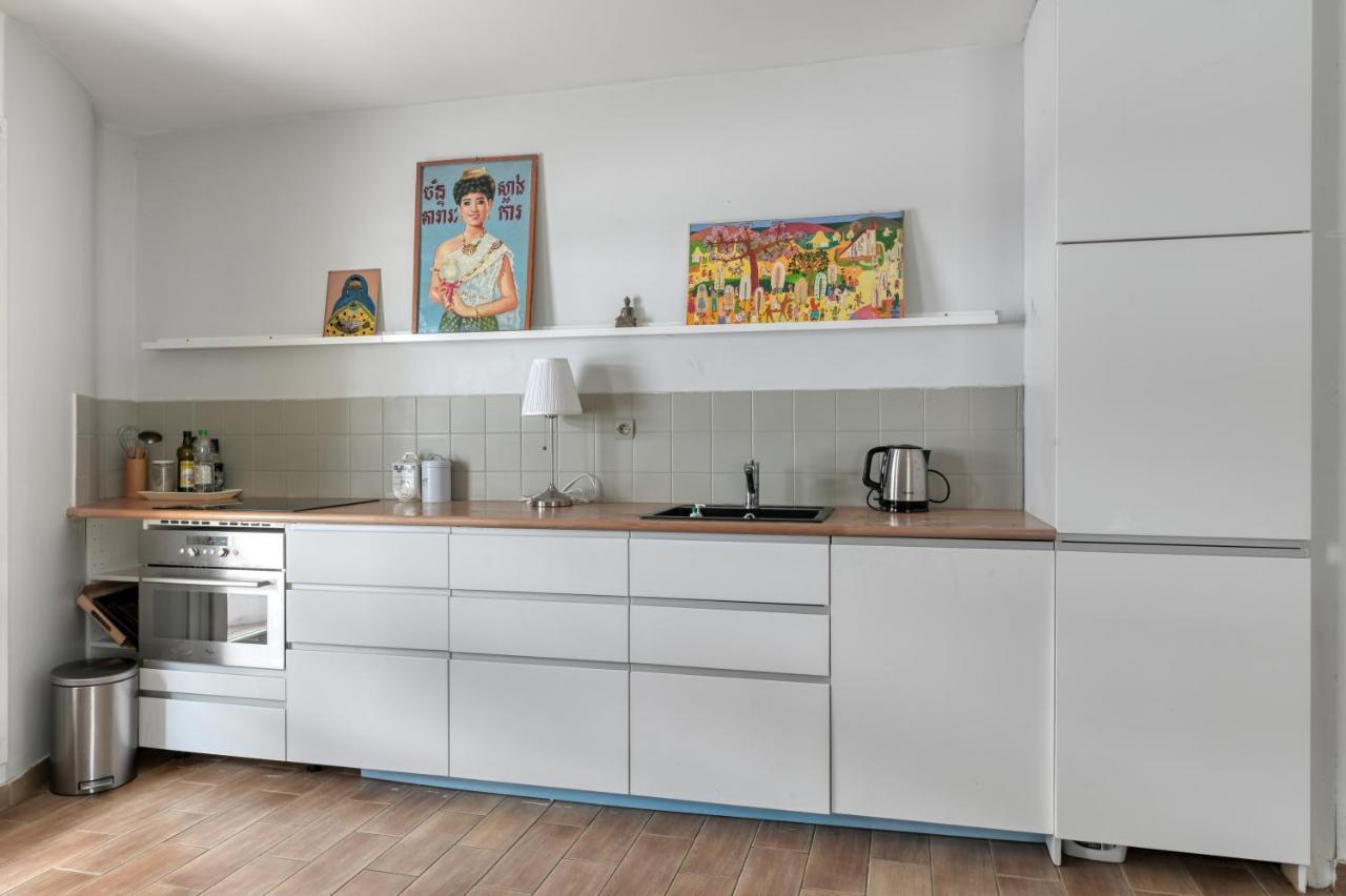 3 Bedroom Apartment With Balconies Paris Exterior photo