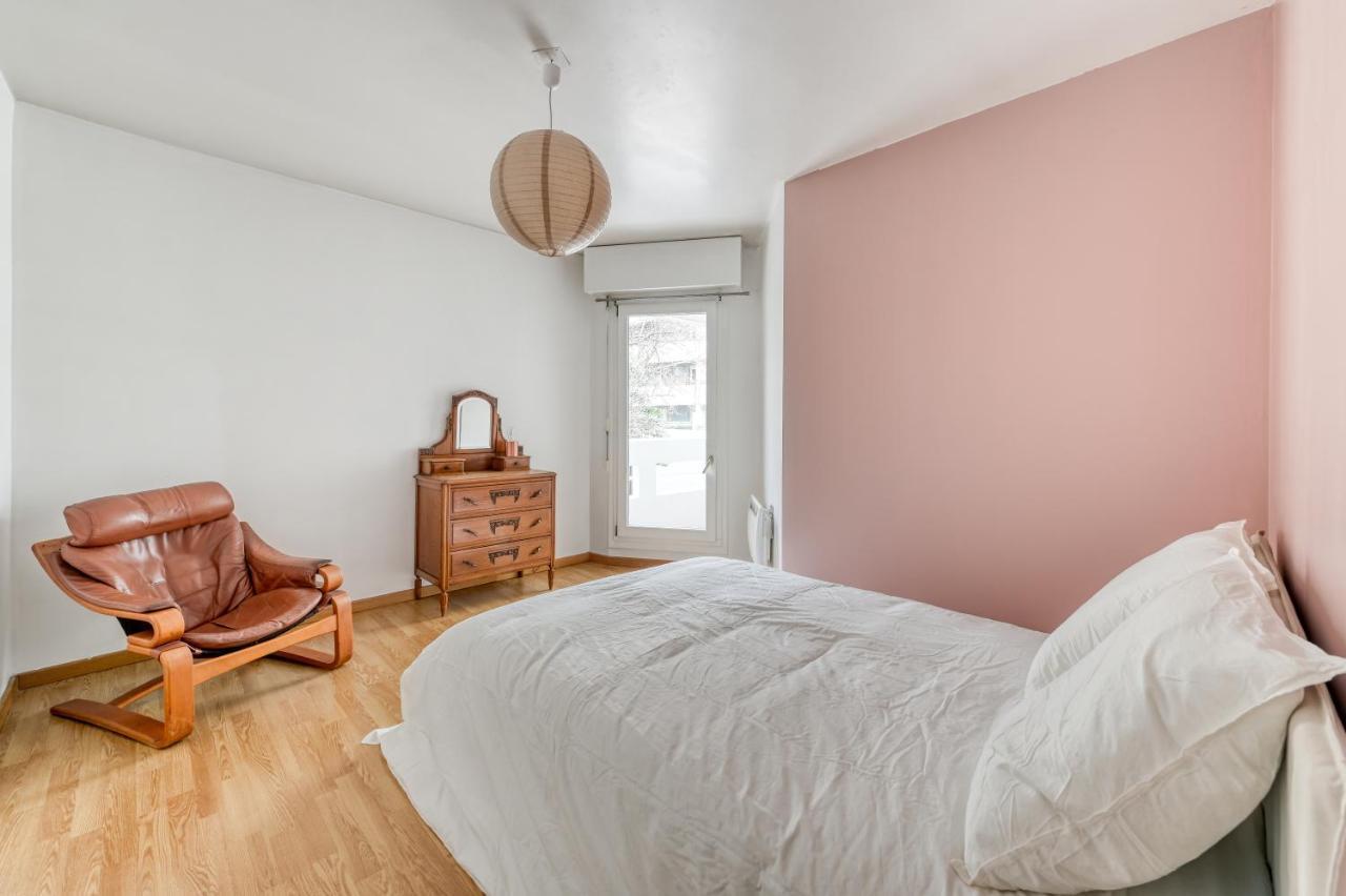 3 Bedroom Apartment With Balconies Paris Exterior photo